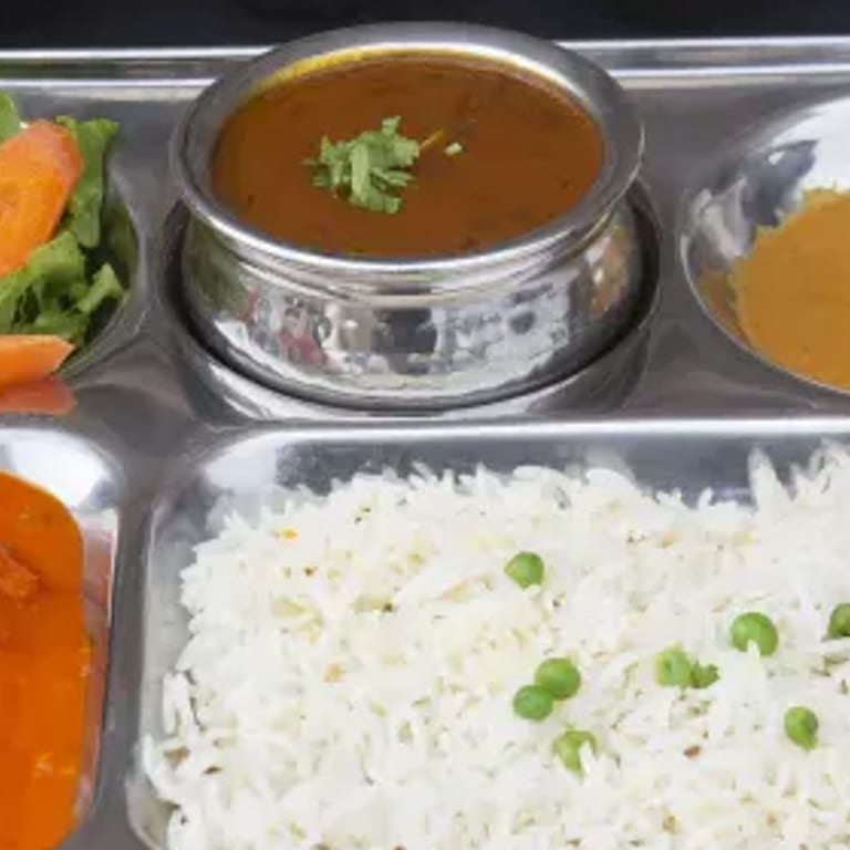 Savor Our Lunch Offerings